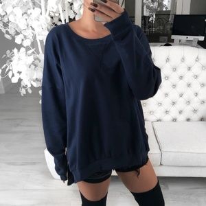 • RP • Ekattire Navy Zip Sweatshirt M/L